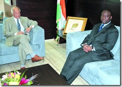 He arrived in Cote d'Ivoire under the Golden Jubilee of the Aga Khan to the post of imam, Mr. Adjabali Kassam (left) has met with Mr. Guillaume Soro, yesterday.