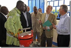His Highness the Aga Khan viewing the site of a micro irrigation model being implemented in the Sosuco plantations.