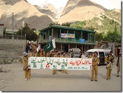Walk begins from Gulmit Pologround