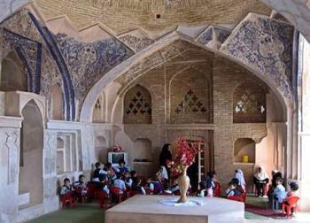 (Photo: Afghan children study in Yu Aw synagogue in Herat, 8 June 2009/Mohammad Shoiab)
