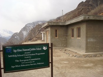 Diamond Jubilee School Attabad pic taken after Jan 2010 landslide