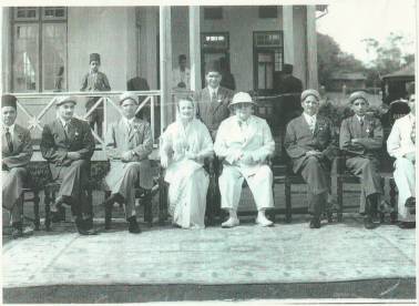 Old Memory...picture of Imam Sultan Muhammad Shah and Begum Andre (Prince Sadrudin's Mother) Old Memory...picture of Imam Sultan Muhammad Shah and Begum Andre (Prince Sadrudin's Mother)