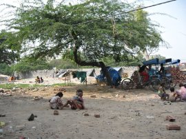 Delhi, India: Aga Khan Trust for Culture transforms garbage-dumping ground into a Park for Women and Children