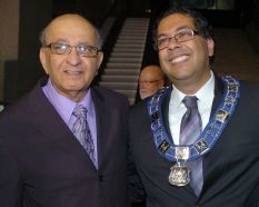 Sad Father's Day for Calgary Mayor Nenshi after dad passes away | Calgary | News | Calgary Sun