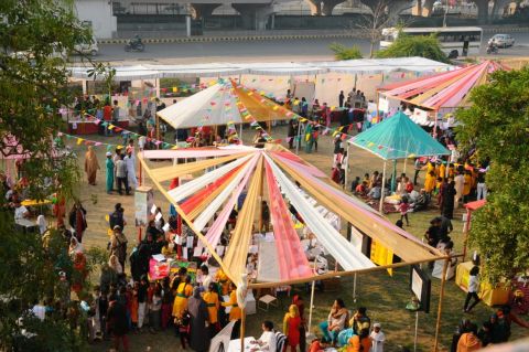 391892_467920213258677_1662182228_n