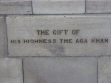 Statues at Victoria Memorial Hall: gifts from His Highness the Aga Khan III