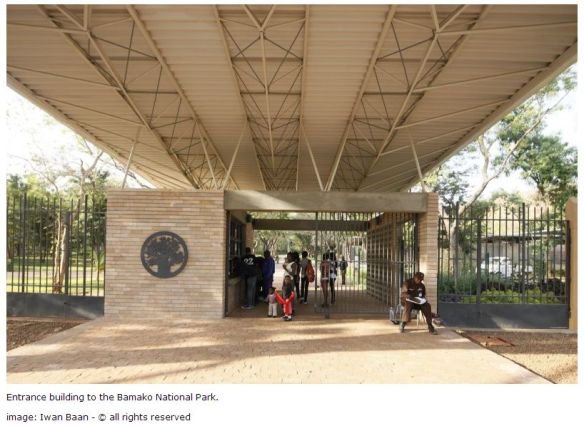 entrance-building-bamako-national-park-mali