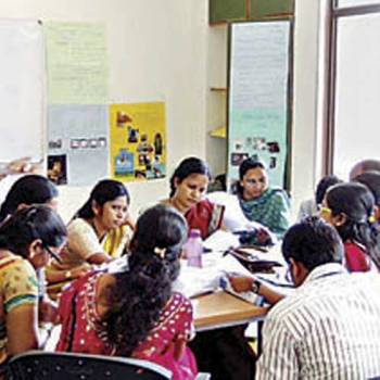 Weaving education into the social fabric - India - DNA