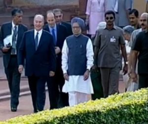 Prince Karim Aga Khan IV to meet Manmohan Singh today