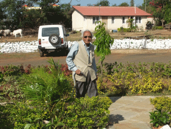 Author Mohamed Rupani translates English poets Yeats, Tennyson, Poe, and Shakespeare into Gujarati