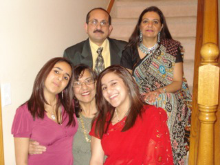 Thumbs Up Foods: Fusion cuisine of India and Africa