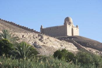 Tombs of legendary lovers: The love story of Sir Sultan Mohamed Shah Aga Khan and his wife the Begum Um Habiba