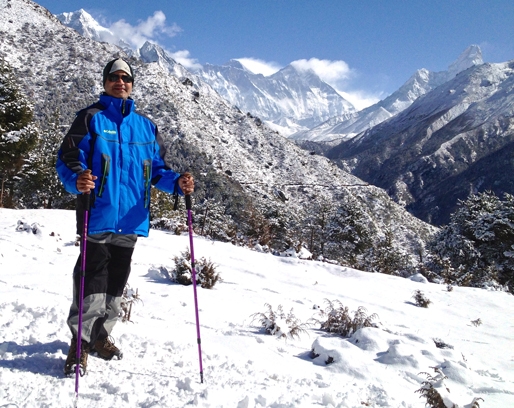 Al Alarakhia - Legally blind expat goes to Everest