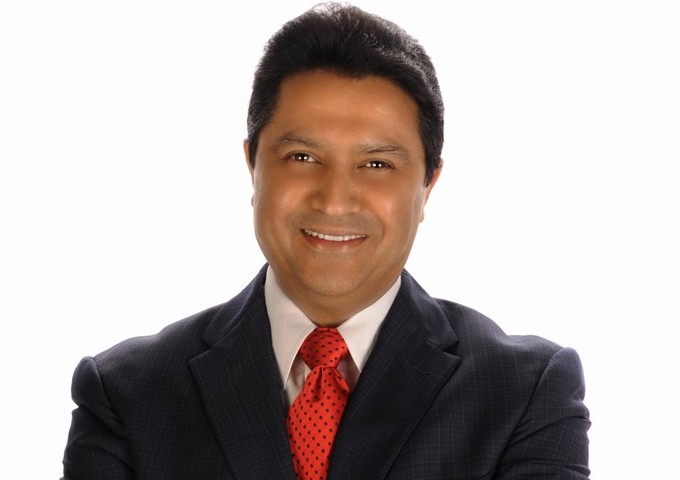 Financial Advisor Roshan Ajanee signs publishing deal for new book "Breaking Through"