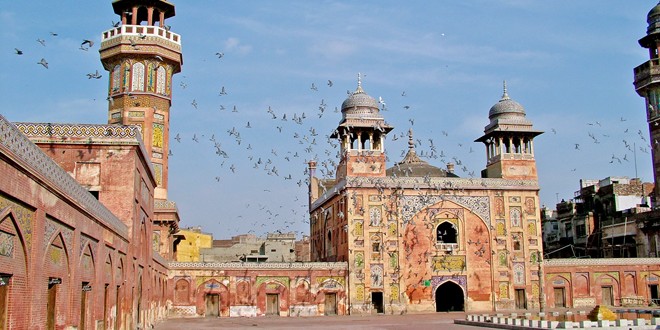 Monuments and Historical Mosques within the Walled City of Lahore