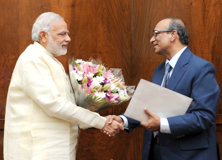 The Vice-Chairman, Aga Khan Foundation, Shri Gulam Rahimtoola calling on the Prime Minister, Shri Narendra Mod