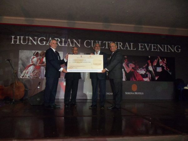 Serena Hotels donates Rs. 3 million to Hisaar Foundation for Thar drought relief
