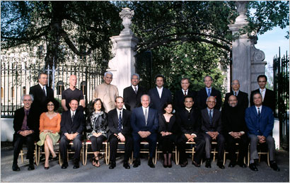 The Aga Khan Award for Architecture 9th Award Cycle Steering Committee Members (Photo: AKDN)