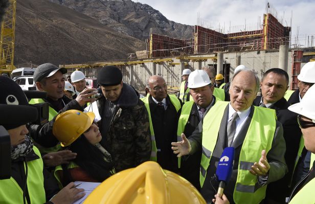 Chancellor University of Central Asia, His Highness the Aga Khan Reviews Progress of Naryn Campus