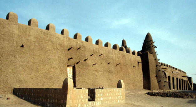 Djingarey Ber Mosque Photo: Archnet