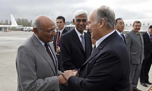 The Ismaili Journal: November 2014 – Mawlana Hazar Imam departs Kyrgyzstan
