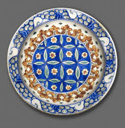 Ceramic dish dated circa 1575-80, Ottoman period. Image: Aga Khan Museum