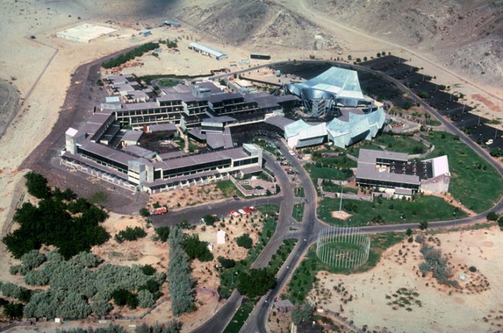 AKAA 1980 cycle winner - Intercontinental Hotel & Conference Centre