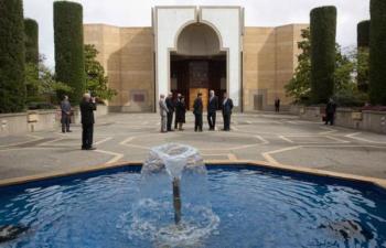 Prime Minister Harper visits Canadian Darkhana Burnaby Jamatkhana for Navroz