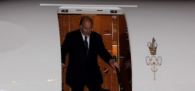 Ministry of External Affairs India: His Highness Prince Karim Aga Khan arrives in New Delhi (April 6, 2015)