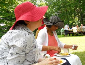 Ismailis enjoy food and fellowship at the annual Ottawa picnic