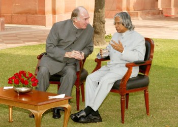 From Ismailimail archives: His Highness the Aga Khan with India's President Dr. A.P.J Abdul Kalam in New Delhi on November 25, 2004. (image via Indian News)