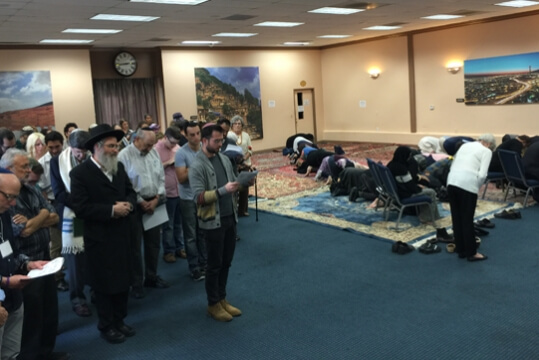 After tragedy, Muslims and Jews join in prayer