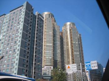 Sultan Jessa: South Korea is a forward­ thinking country with a can­ do attitude!