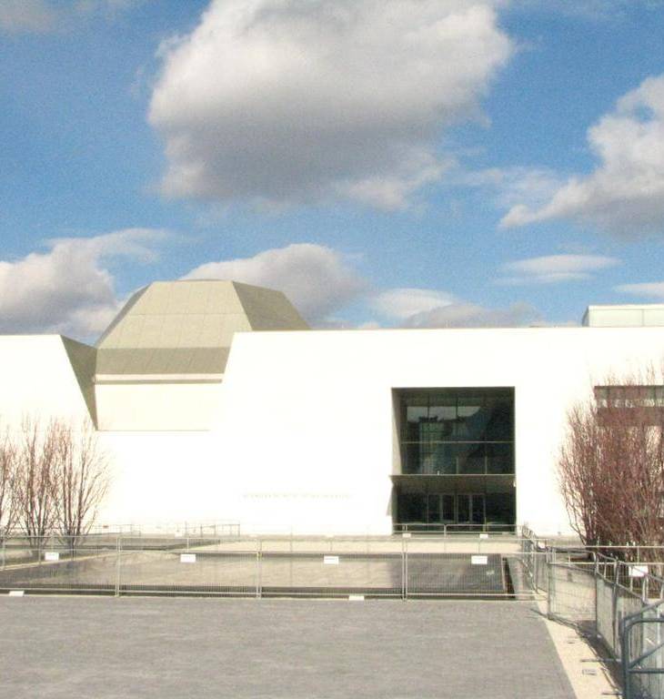 New Girl in Toronto - Aga Khan Museum