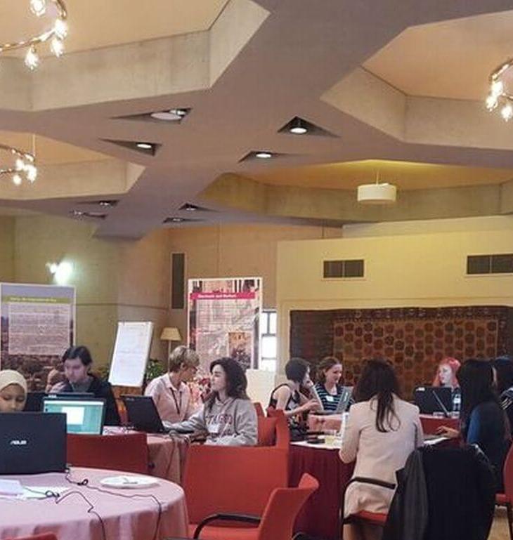 Cariboo Hill Secondary students visit Cairo exhibition at Ismaili Centre, Burnaby