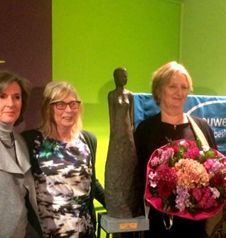 Professor Temmerman of Aga Khan University receives Marie Popelin Award