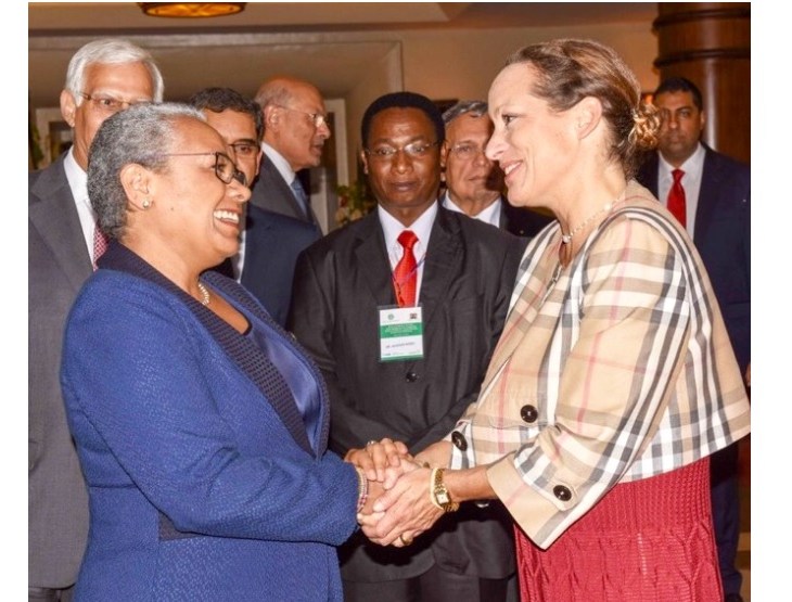 First Lady and Princess Zahra Aga Khan inaugurate a landmark Kenya Countdown to 2015 Country Case Study Report