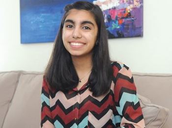 Pickering teen Arianna Dossa honoured at 2016 Ontario Volunteer Service Awards