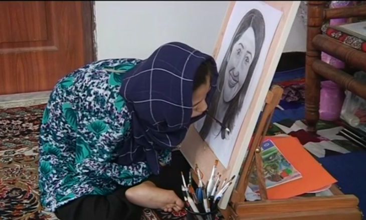 Disabled Afghan girl painter dreams of international fame | Reuters