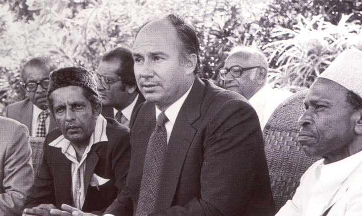 Muslim leaders meet with Mawlana Hazar Imam in Mombasa, Kenya, to request his assistance in improving their children's education. This meeting led to the establishment of the Madrasa pre-School Education Program. Photo: The Ismaili Canada, Golden Jubilee Issue
