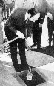 Mawlana Hazar Imam laying the foundation of a Jamatkhana in Khulna, India (1971)