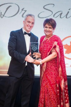 Dr. Saida Rasul receives Darpan Magazine's 2016 Annual Extraordinary Achievement Award for Advancing Philanthropy