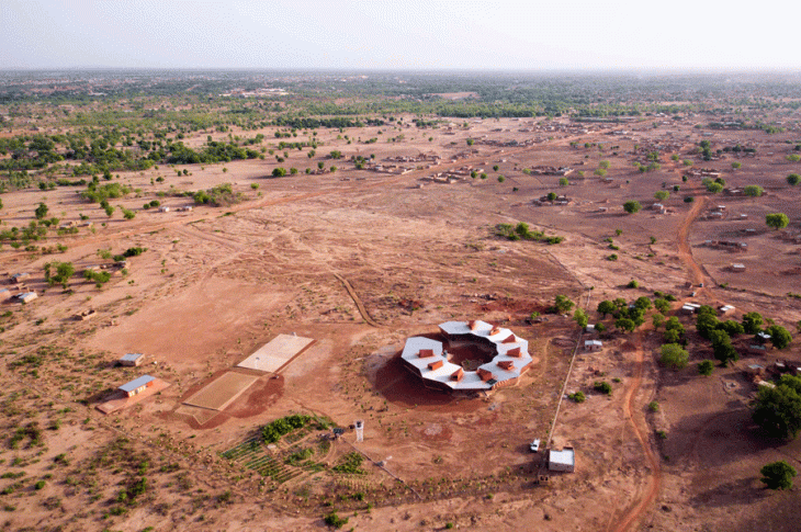 Beyond song at the opera village <br> The interdisciplinary opera village project in Burkina Faso was the vision of performance artist and director Christoph Schlingensief before he died of cancer in 2010. Kéré built the intercultural center near the capital city of Ouagadougou. (Image credit: Daniel Schwartz, Gran Horizonte Medi)
