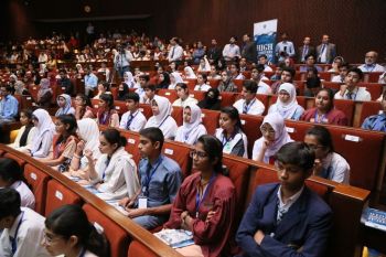 Aga Khan University Examination Board celebrates achievements of High Achievers 2016