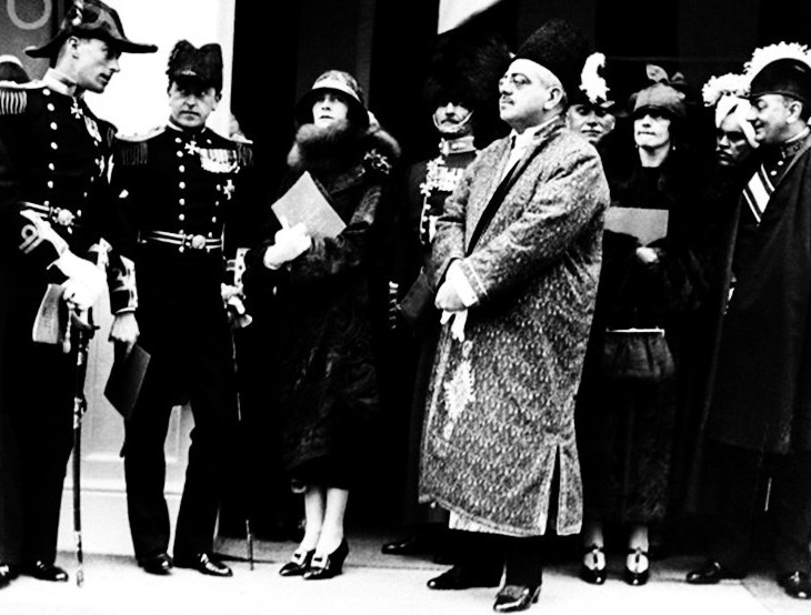 Historical Photo: Lord Mountbatten with the Aga Khan III, 1924