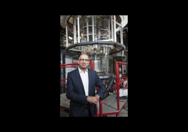 Amir Karim receives 2016 Canadian Plastics Leader of the Year Award