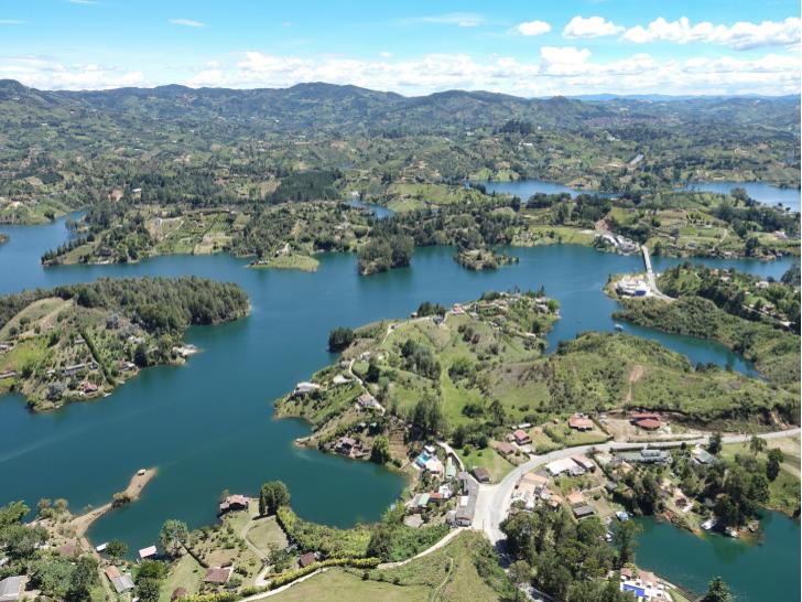 Ali Karim Travelog: Check out Colombia