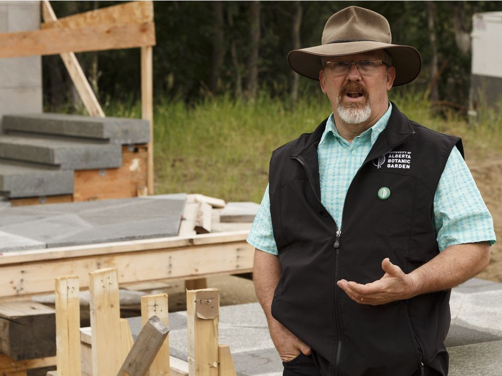 University of Alberta garden parking lot part of $4.9 million makeover