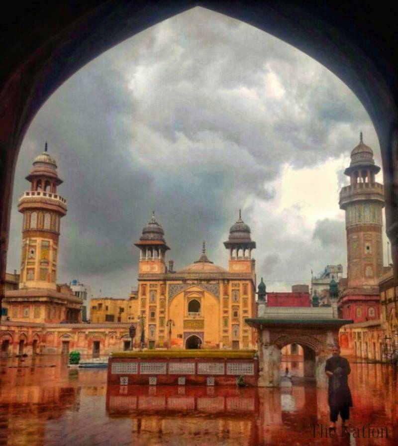 Restoring the glory of Wazir Khan Mosque