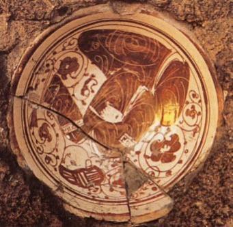 Fatimid craftsmen were the earliest to make large-scale decorative lustreware items